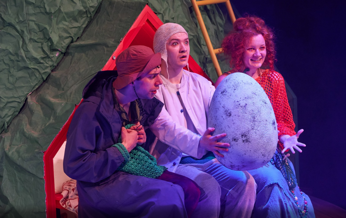 Приречная страна